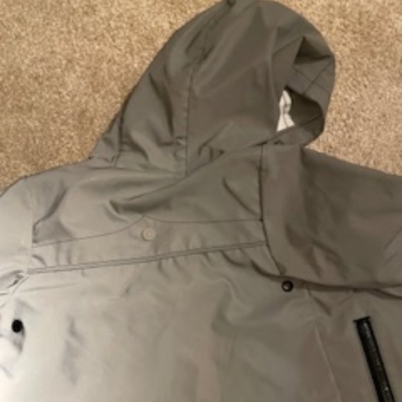 Silver Splash: Hunter Toddler Rain Jacket - Stylish and Functional - Picture 3 of 3